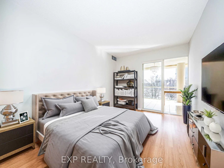 404-30 Harding Boulevard W, Richmond Hill, ON, L4C 9M3 - 9