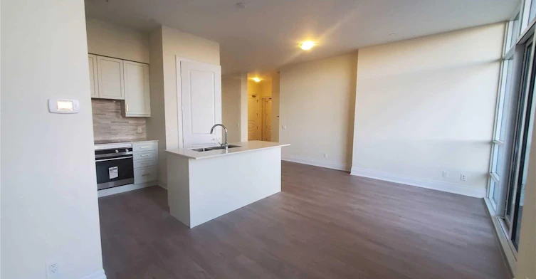 102-9085 Jane Street, Vaughan, ON, L4K 0L8 - 2