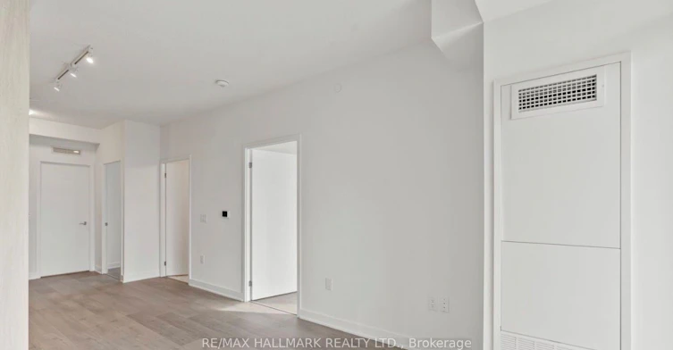 820-60 Honeycrisp Crescent, Vaughan, ON, L4K 0N5 - 13