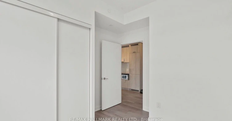 820-60 Honeycrisp Crescent, Vaughan, ON, L4K 0N5 - 16