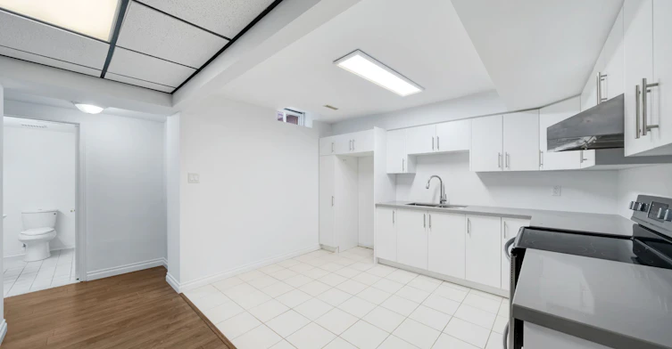 Lower-56 Ballard Crescent, Newmarket, ON, L3X 1S2 - 10