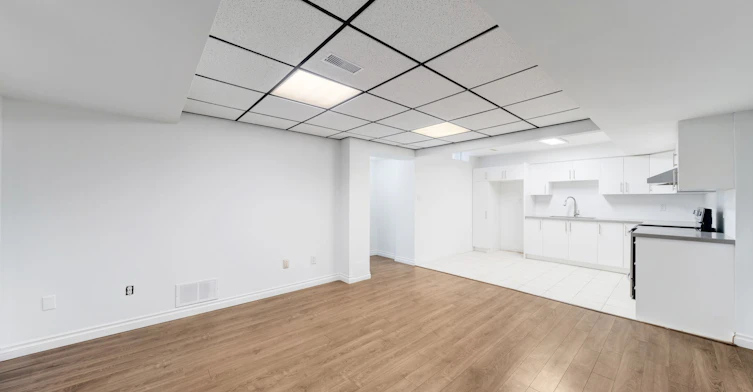 Lower-56 Ballard Crescent, Newmarket, ON, L3X 1S2 - 5
