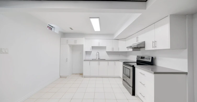 Lower-56 Ballard Crescent, Newmarket, ON, L3X 1S2 - 8