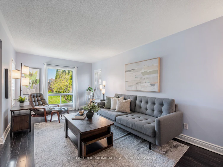52 Longview Drive, Bradford West Gwillimbury, ON, L3Z 2H3 - 4