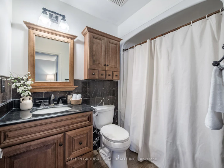52 Longview Drive, Bradford West Gwillimbury, ON, L3Z 2H3 - 24