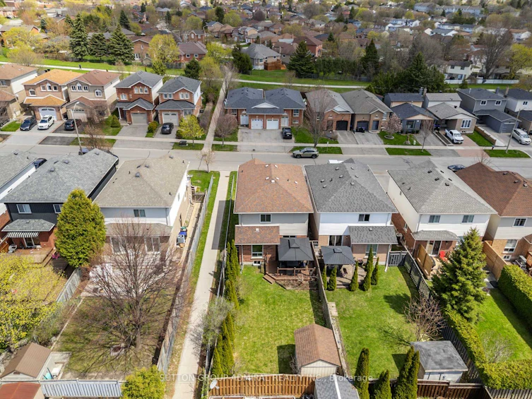 52 Longview Drive, Bradford West Gwillimbury, ON, L3Z 2H3 - 49