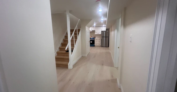 4 Sutton Court, Markham, ON, L3R 9B4 - 6