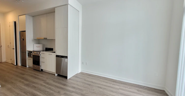 602-195 Commerce Street, Vaughan, ON, L4K 0P9 - 3