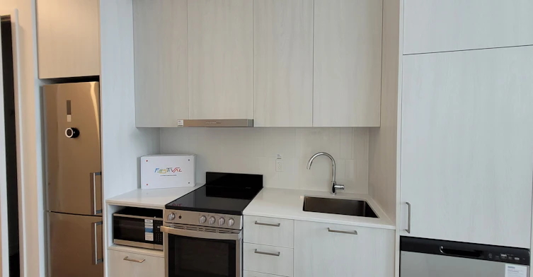 602-195 Commerce Street, Vaughan, ON, L4K 0P9 - 5