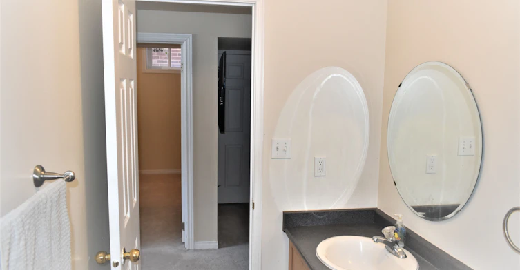 Lower-23 Penndutch Circle, Whitchurch-Stouffville, ON, L4A 0P3 - 7