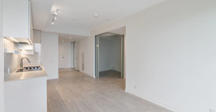 3101-898 Portage Parkway, Vaughan, ON, L4K 0J6 - 6
