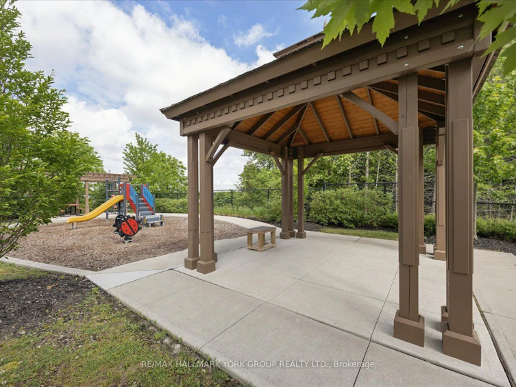 104 Gordon Circle, Newmarket, ON, L3Y 0C9 - 46