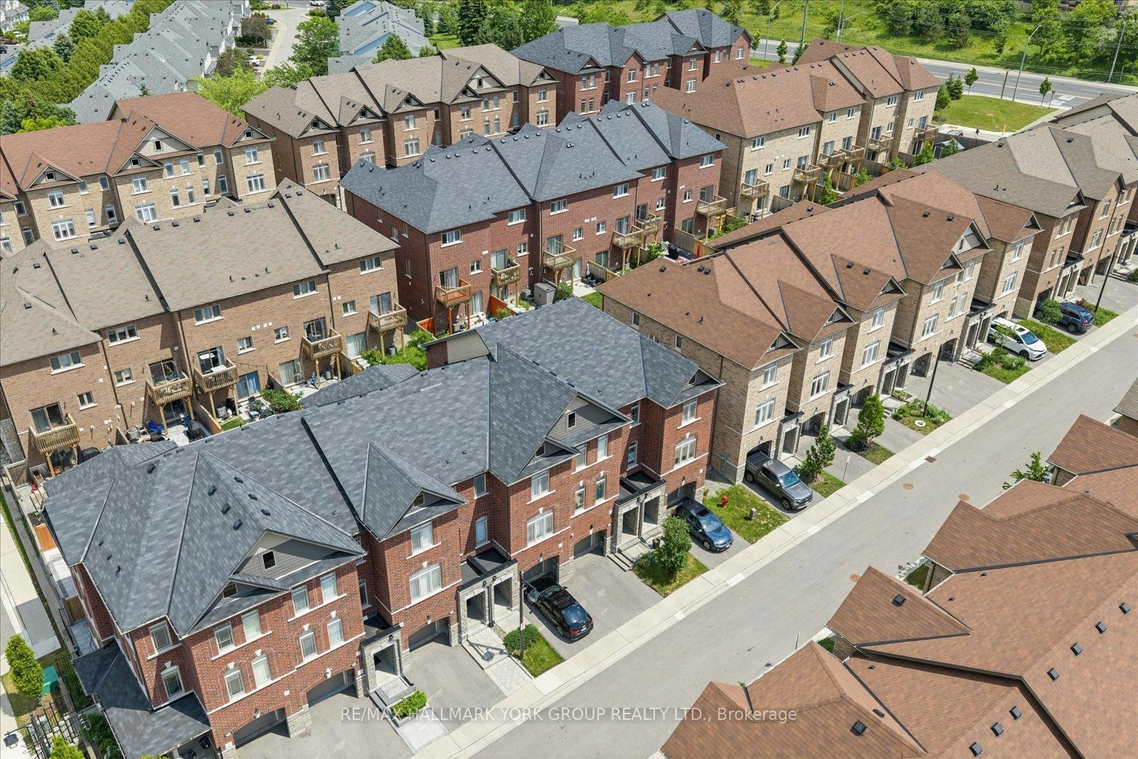 104 Gordon Circle, Newmarket, ON, L3Y 0C9 - 41