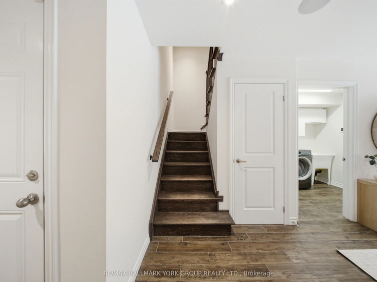 104 Gordon Circle, Newmarket, ON, L3Y 0C9 - 9