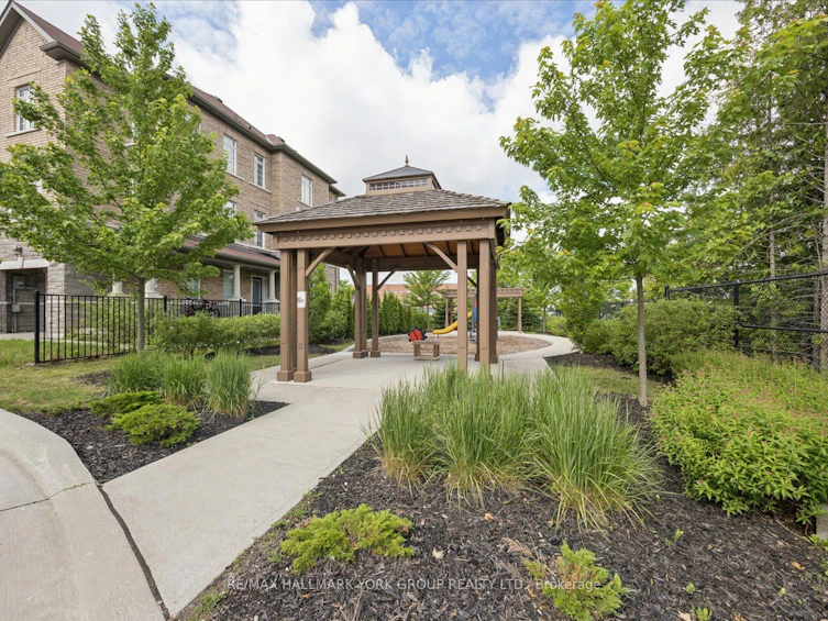 104 Gordon Circle, Newmarket, ON, L3Y 0C9 - 49