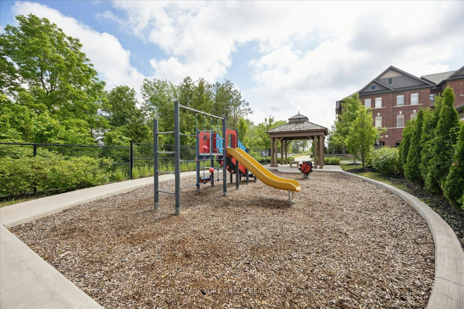 104 Gordon Circle, Newmarket, ON, L3Y 0C9 - 48