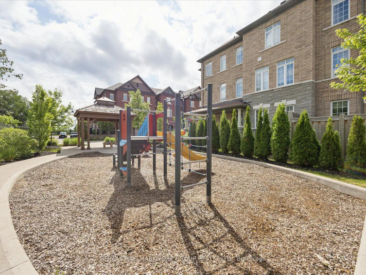 104 Gordon Circle, Newmarket, ON, L3Y 0C9 - 47