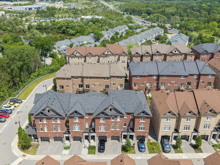 104 Gordon Circle, Newmarket, ON, L3Y 0C9 - 42