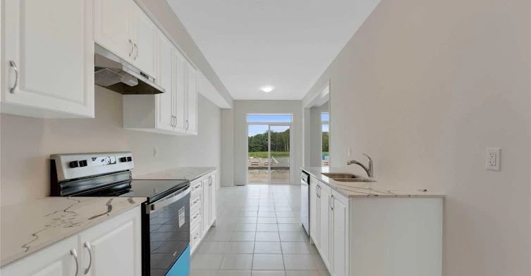 82 Ferragine Crescent, Bradford West Gwillimbury, ON, L3Z 4K2 - 7