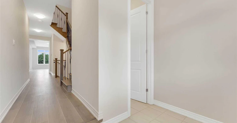 82 Ferragine Crescent, Bradford West Gwillimbury, ON, L3Z 4K2 - 3