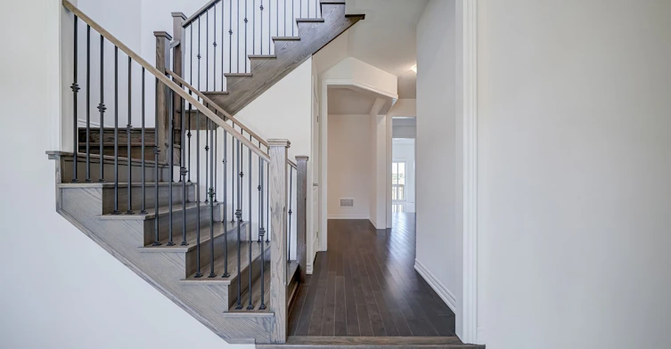 96 Connell Drive, Georgina, ON, L4P 1J5 - 4