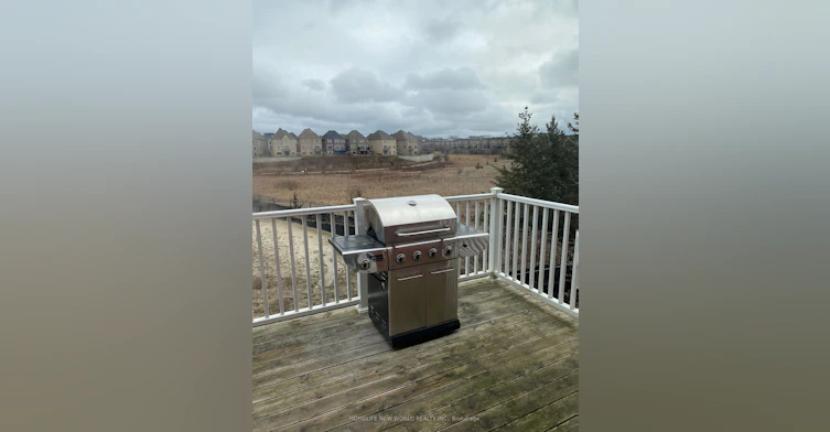 83 Kane Crescent, Aurora, ON, L4G 0C6 - 12