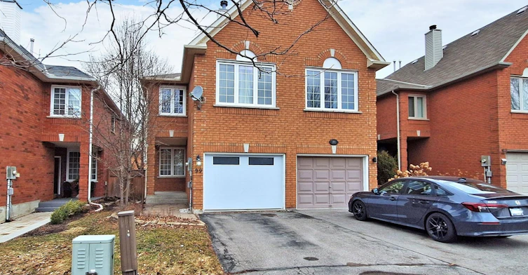 99 Widdifield Avenue, Newmarket, ON, L3X 1Z3