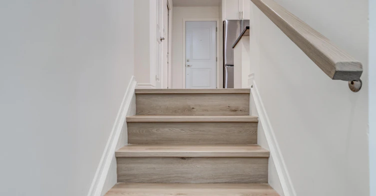 18 Ironshield Crescent, Markham, ON, L3T 3K7 - 4