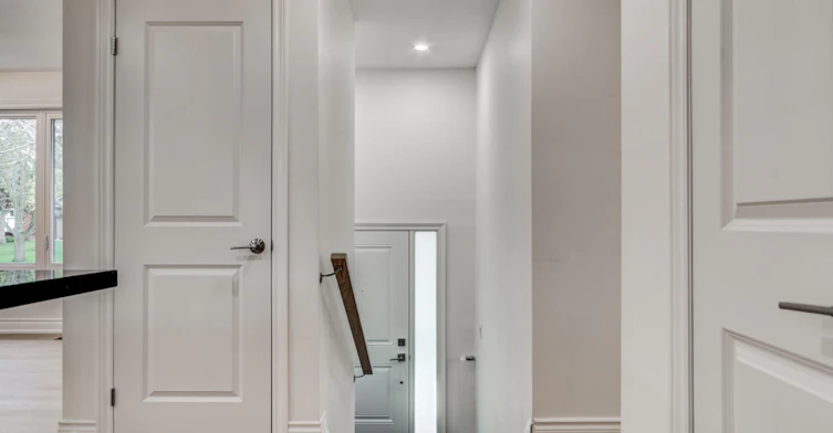 18 Ironshield Crescent, Markham, ON, L3T 3K7 - 3