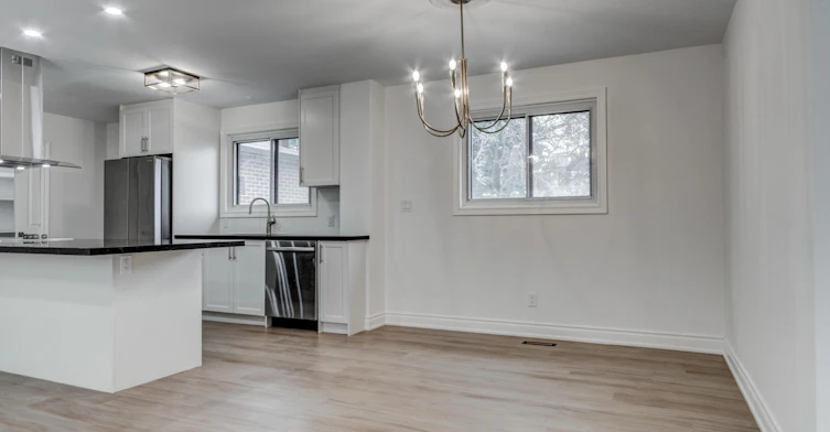 18 Ironshield Crescent, Markham, ON, L3T 3K7 - 10