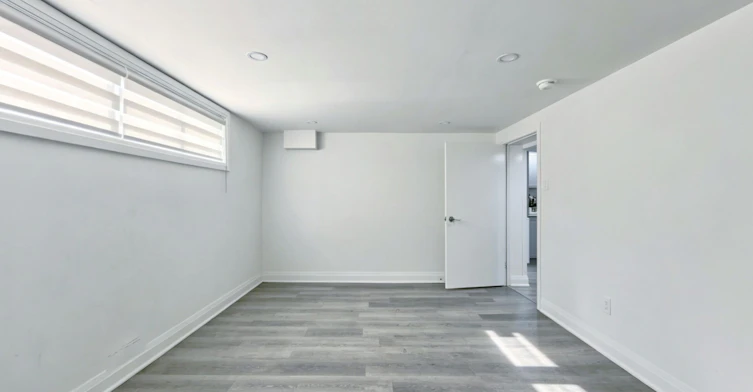 Lower-181 Maple Avenue, Richmond Hill, ON, L4C 2J2 - 10