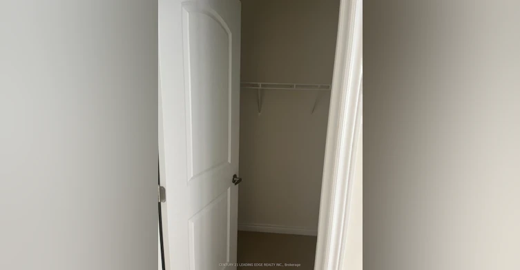 (2 BdRms upper level)-23 Boland Court, Aurora, ON, L4G 0W6 - 10