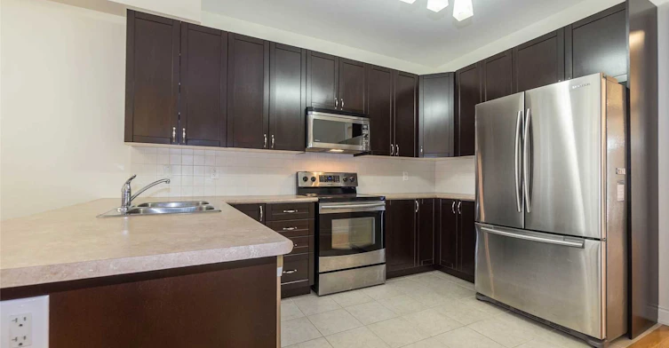 18 Danpatrick Drive, Richmond Hill, ON, L4S 2S7 - 5
