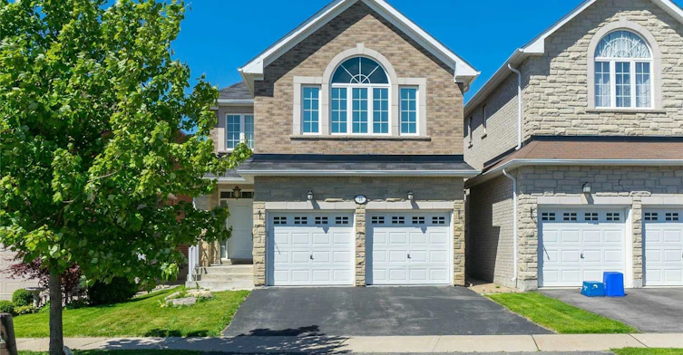 18 Danpatrick Drive, Richmond Hill, ON, L4S 2S7