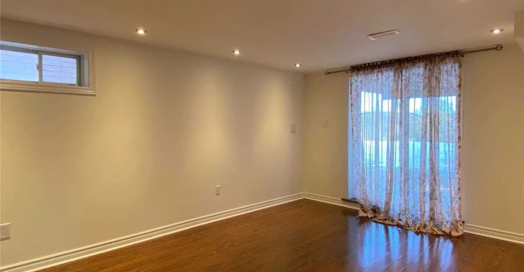 Lower-32 Escapade Drive, Richmond Hill, ON, L4E 4X7 - 4