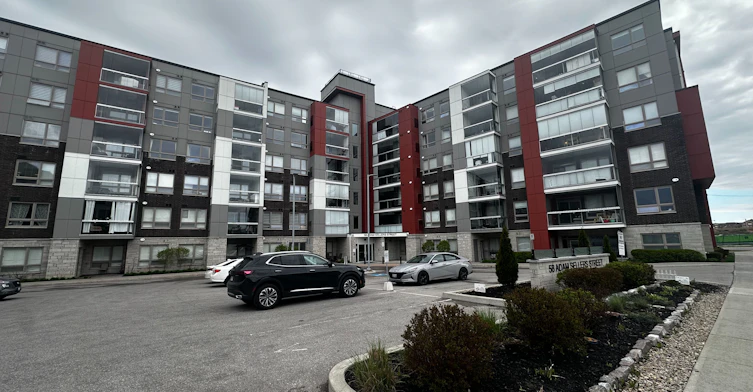 301-58 Adam Sellers Street, Markham, ON, L6B 1P5