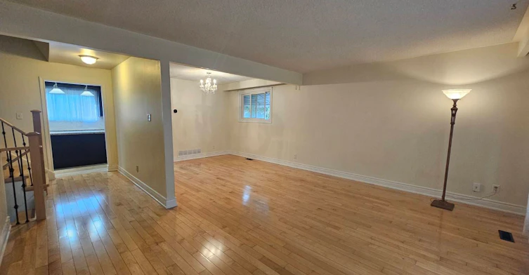 10 Kings Inn Trail, Markham, ON, L3T 1T7 - 4