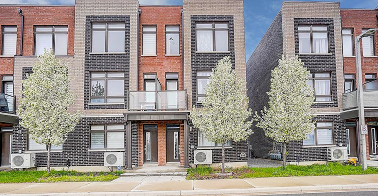 52 Saintfield Drive, Vaughan, ON, L4L 0L6 - 2