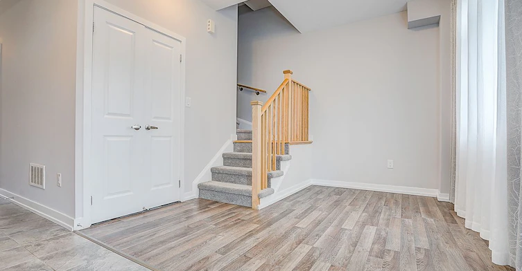 52 Saintfield Drive, Vaughan, ON, L4L 0L6 - 4