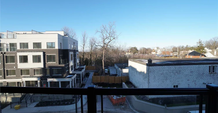 78-400 Alex Gardner Circle, Aurora, ON, L4G 1N4 - 5