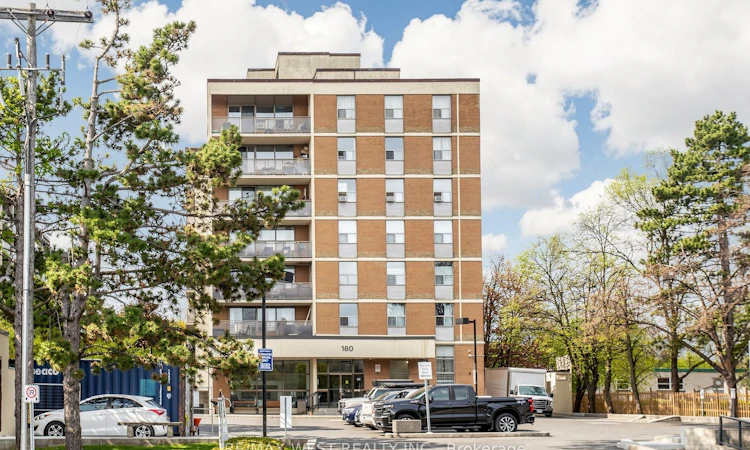 104-180 Dudley Avenue