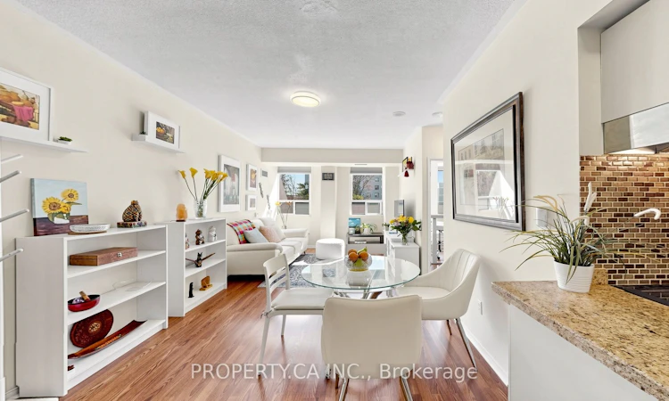 107-7398 Yonge Street