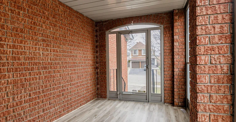 Upper-8 Estoril Street, Richmond Hill, ON, L4C 0B9