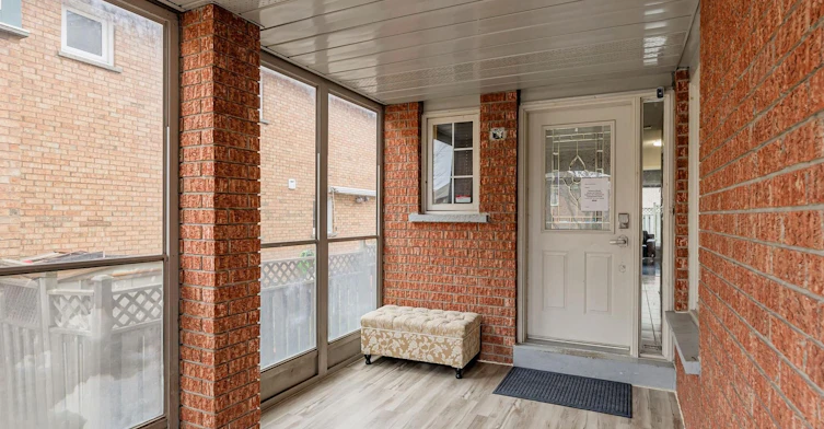 Upper-8 Estoril Street, Richmond Hill, ON, L4C 0B9 - 2
