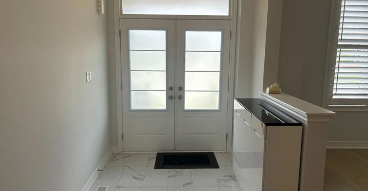 11 Father Muckle Avenue, Georgina, ON, L4P 0S4 - 5