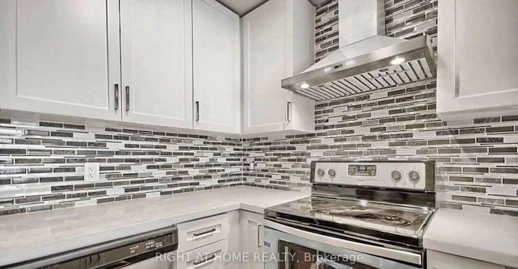 111-600 Alex Gardner Circle, Aurora, ON, L4G 3G5 - 6