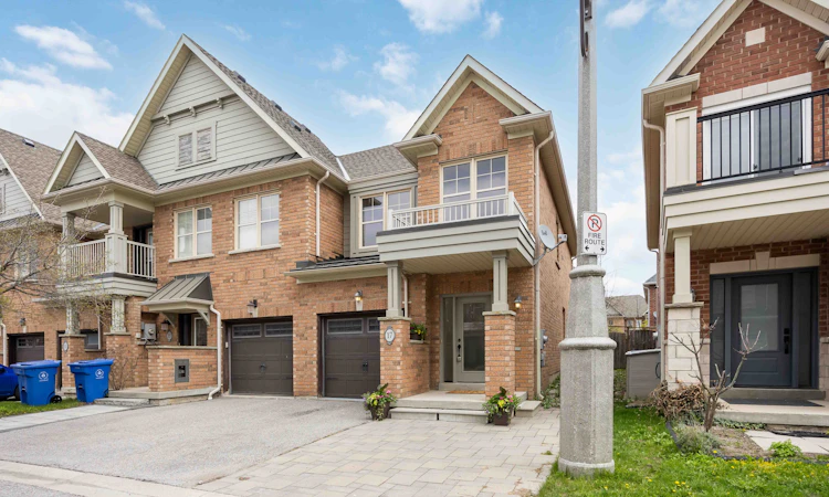17 Latitude Lane