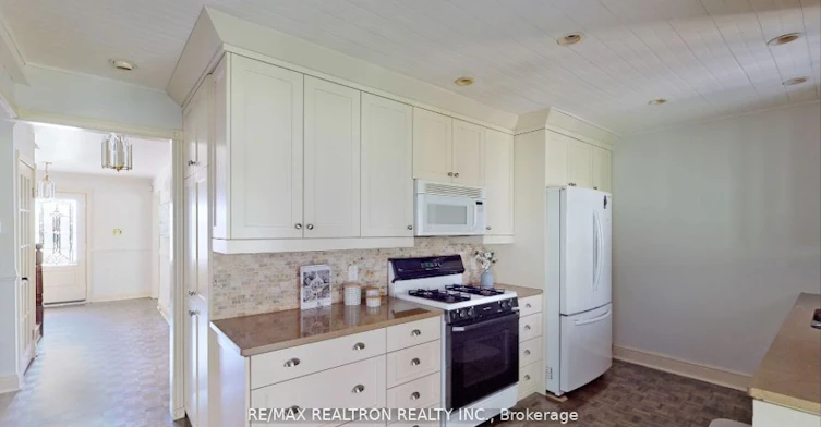 38 Chant Crescent, Markham, ON, L3R 1Y8 - 12