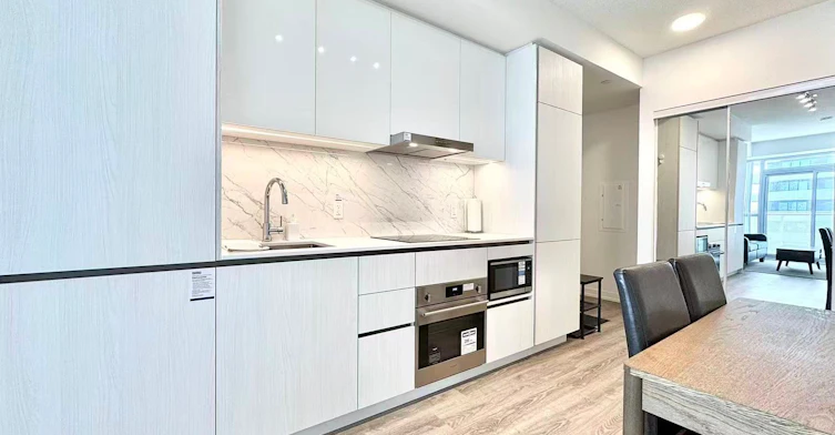 1901-8 Interchange Way, Vaughan, ON, L4K 0R2 - 4