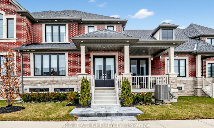 12 Hearthwood Gate